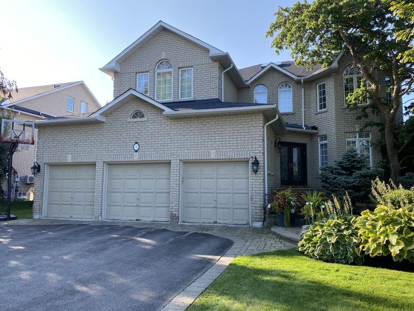 Garage-Door-Installation-Toronto-Before
